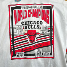 Load image into Gallery viewer, Chicago Bulls 1993 Trip-Bulls Deadstock T-Shirt
