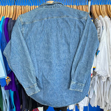 Load image into Gallery viewer, Gap Denim Chambray Button Up
