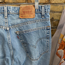 Load image into Gallery viewer, Levi’s 505 Denim Pants
