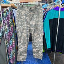 Load image into Gallery viewer, Digi Camo Cargo Pants
