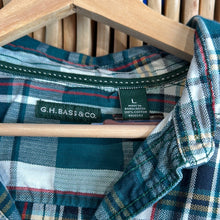 Load image into Gallery viewer, GH Bass Green Flannel
