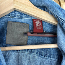 Load image into Gallery viewer, Gap Denim Chambray Button Up
