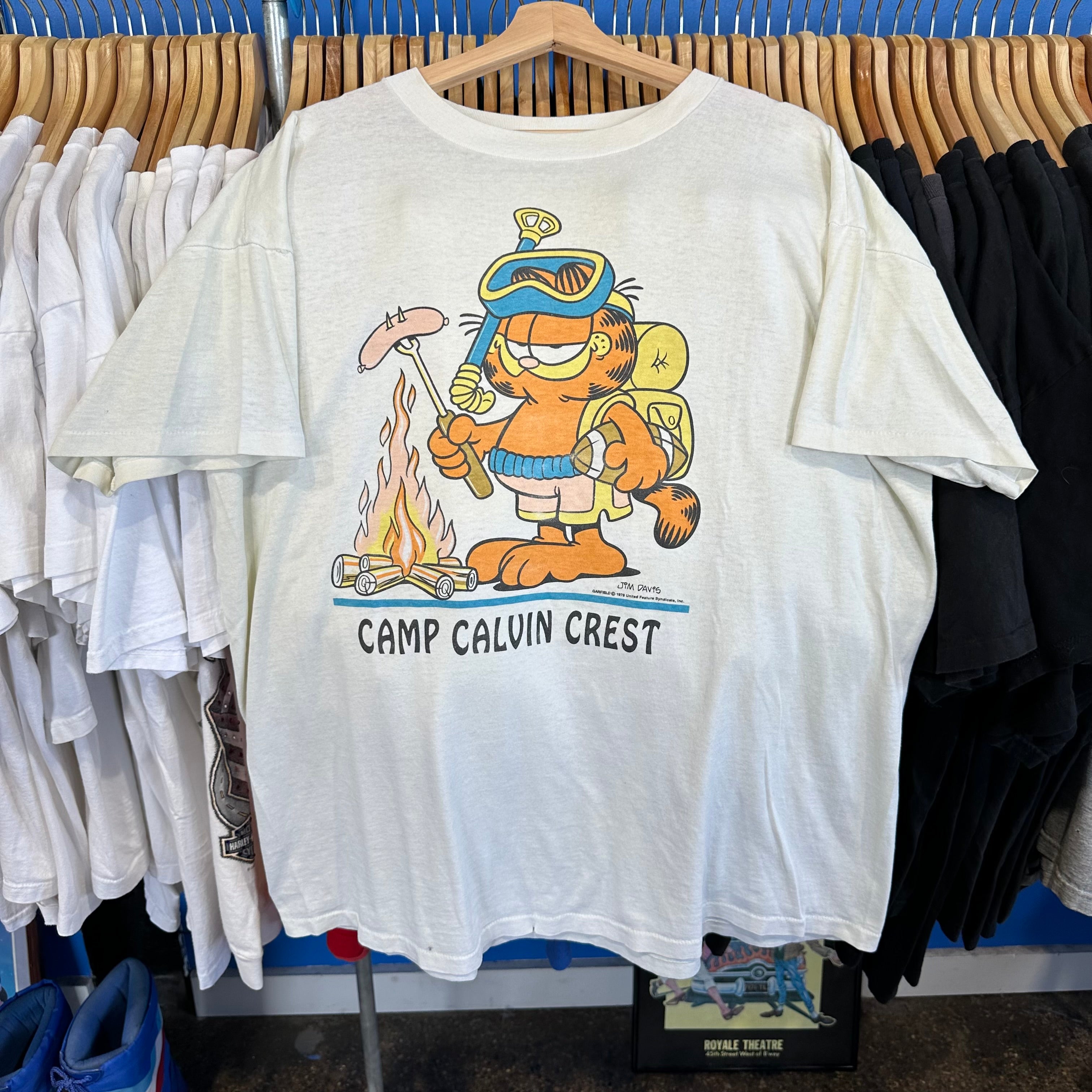 Garfield Camp Calvin Crest T-Shirt