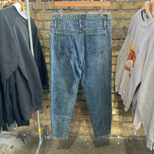 Load image into Gallery viewer, Stonewash Denim Pleated Ankle Jeans
