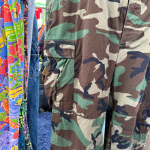 Load image into Gallery viewer, Camo Cargo Pants
