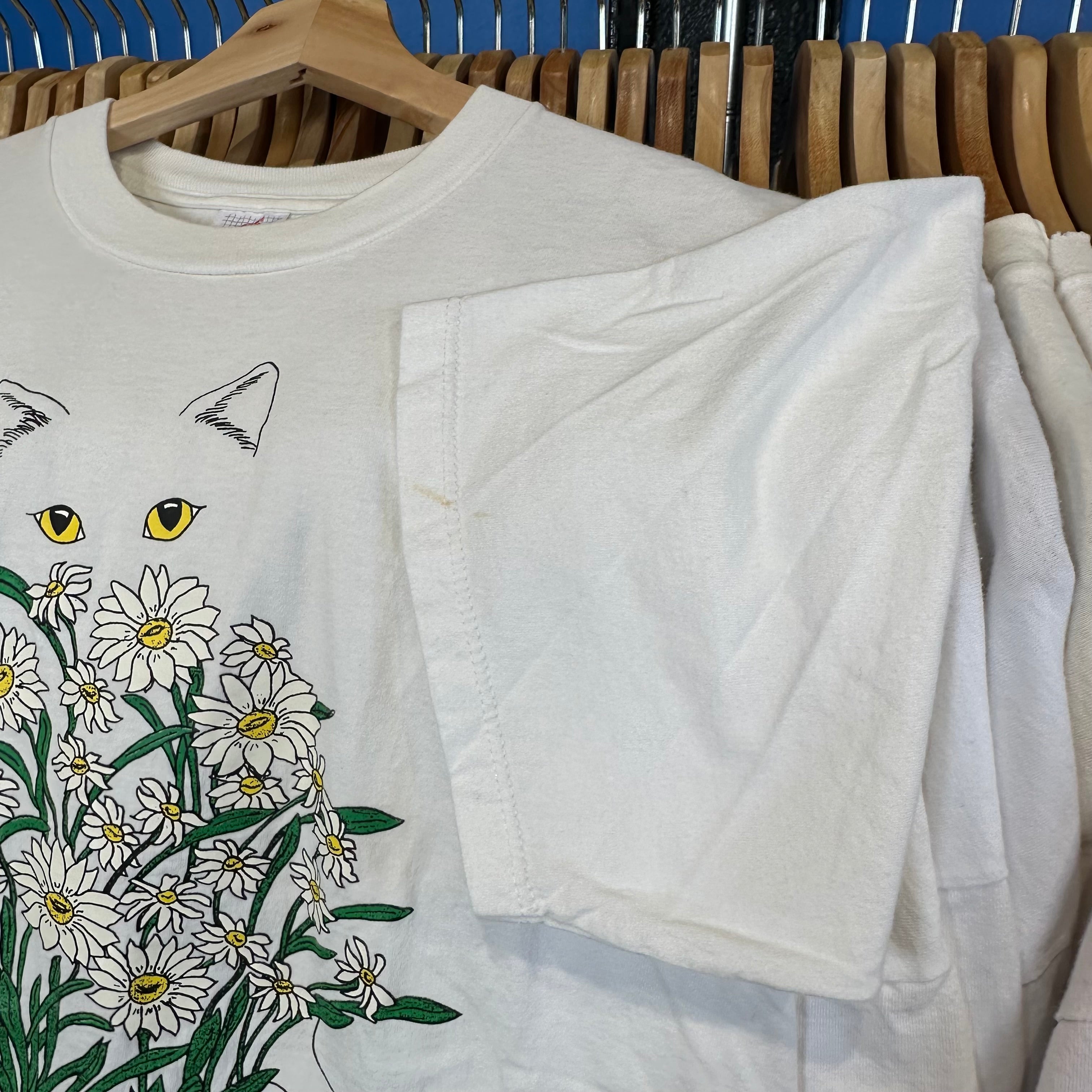 Cat Daisys T-Shirt