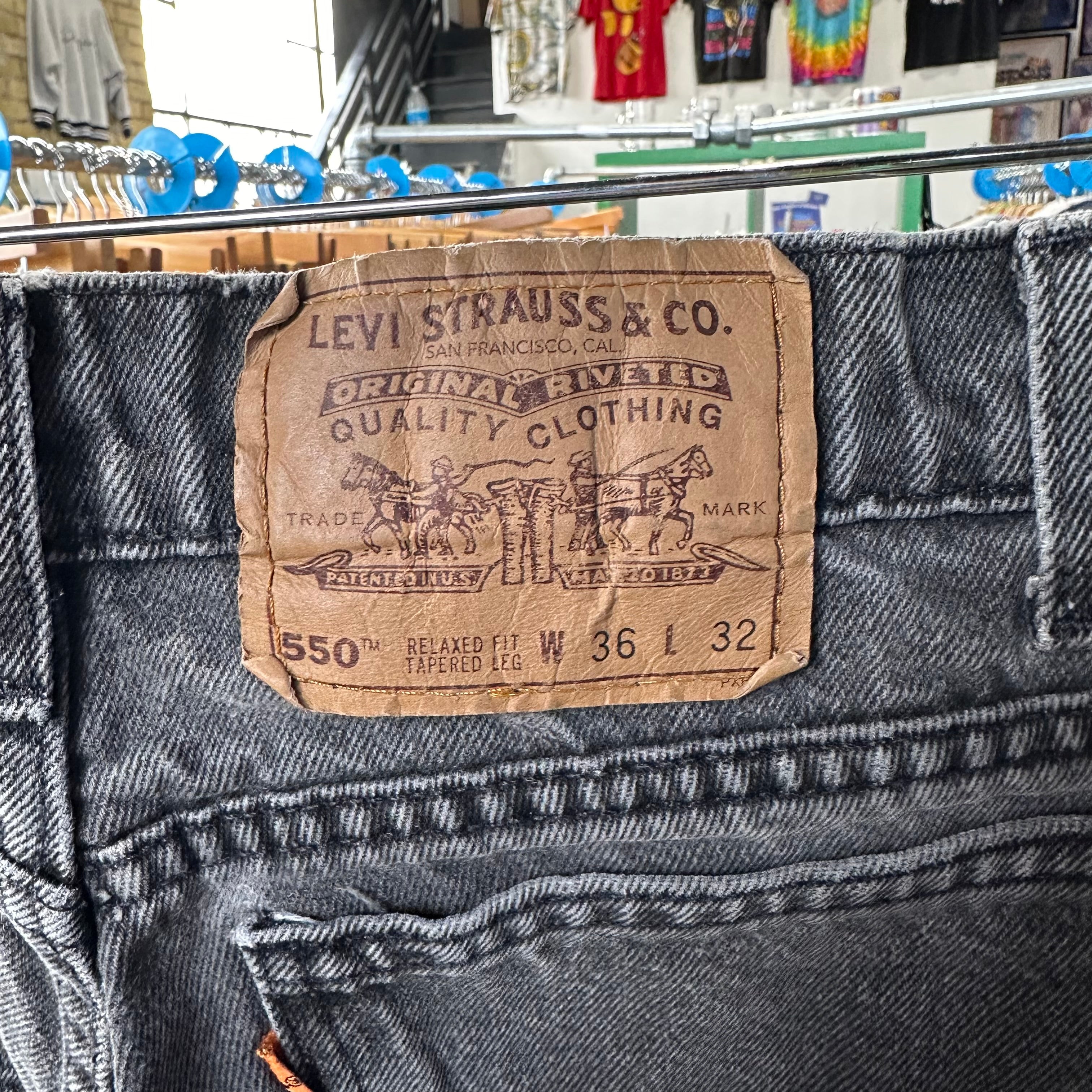 Black Levi’s 550 Denim Pants