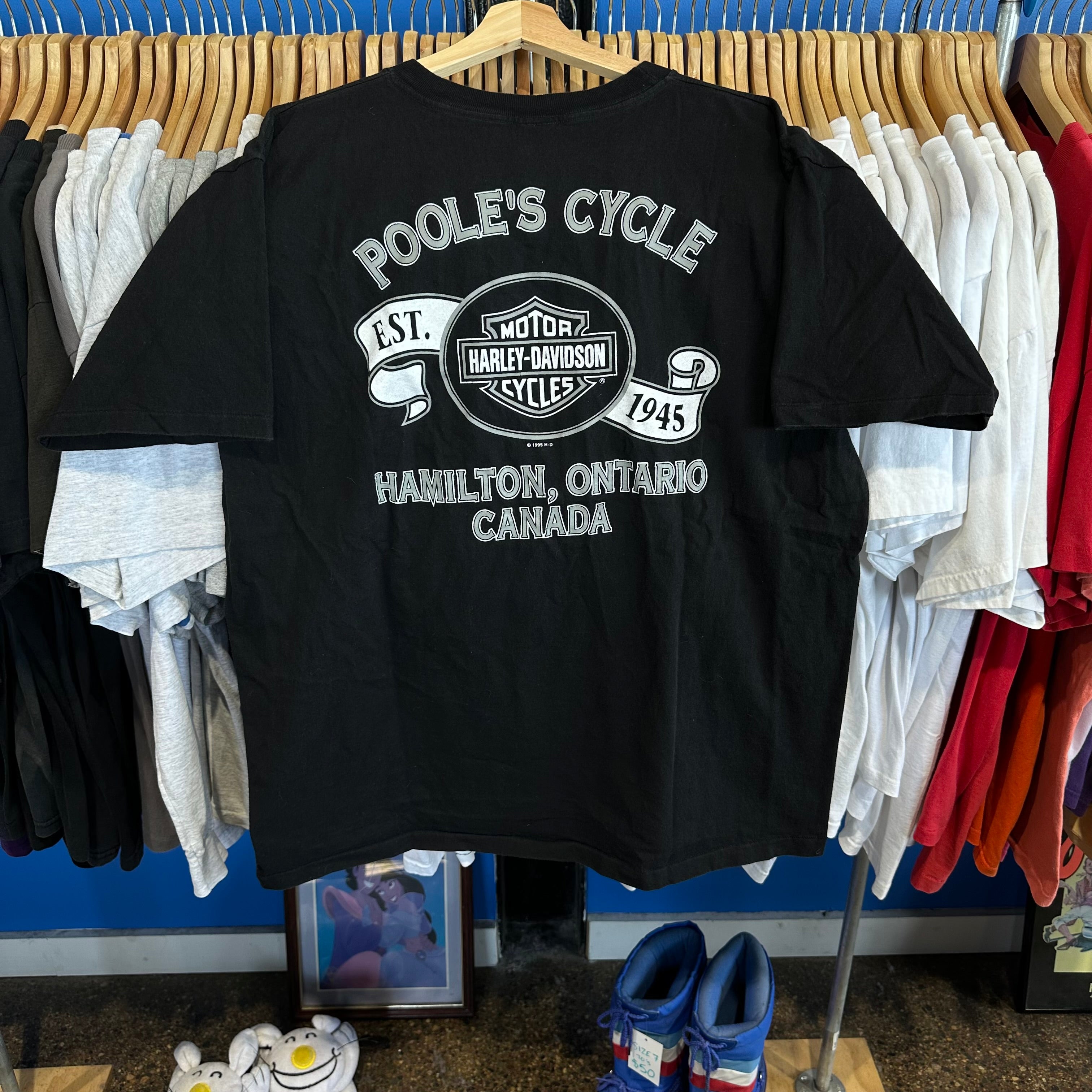 Harley Davidson Three Wolves Howling Hamilton, Ontario, Canada T-Shirt