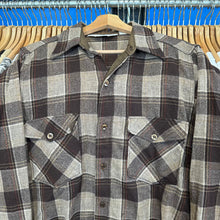 Load image into Gallery viewer, Woolrich Plaid Flannel Button Up
