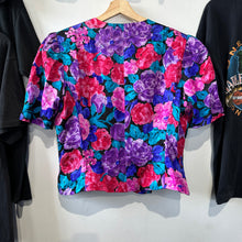 Load image into Gallery viewer, Floral 80’s Blouse Femme Top
