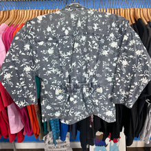 Load image into Gallery viewer, Floral Denim Blazer Jacket
