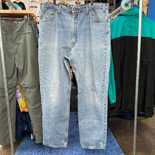 Load image into Gallery viewer, Levi’s Denim 550 Relaxed Fit Light Wash Pants
