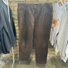 Load image into Gallery viewer, Levi’s Brown 545 Denim Pants
