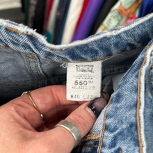 Load image into Gallery viewer, Levi’s Denim 550 Relaxed Fit Light Wash Pants

