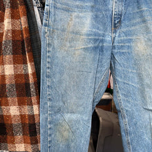 Load image into Gallery viewer, Carhartt Jean Pants
