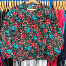 Load image into Gallery viewer, Worthington Floral Femme Button Up
