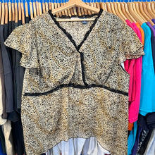 Load image into Gallery viewer, Zoey Beth Cheetah Print Femme Top
