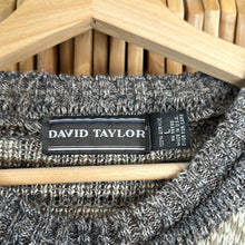 Load image into Gallery viewer, David Taylor Stripped Sweater
