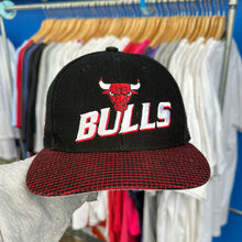 Load image into Gallery viewer, Chicago Bulls Hat
