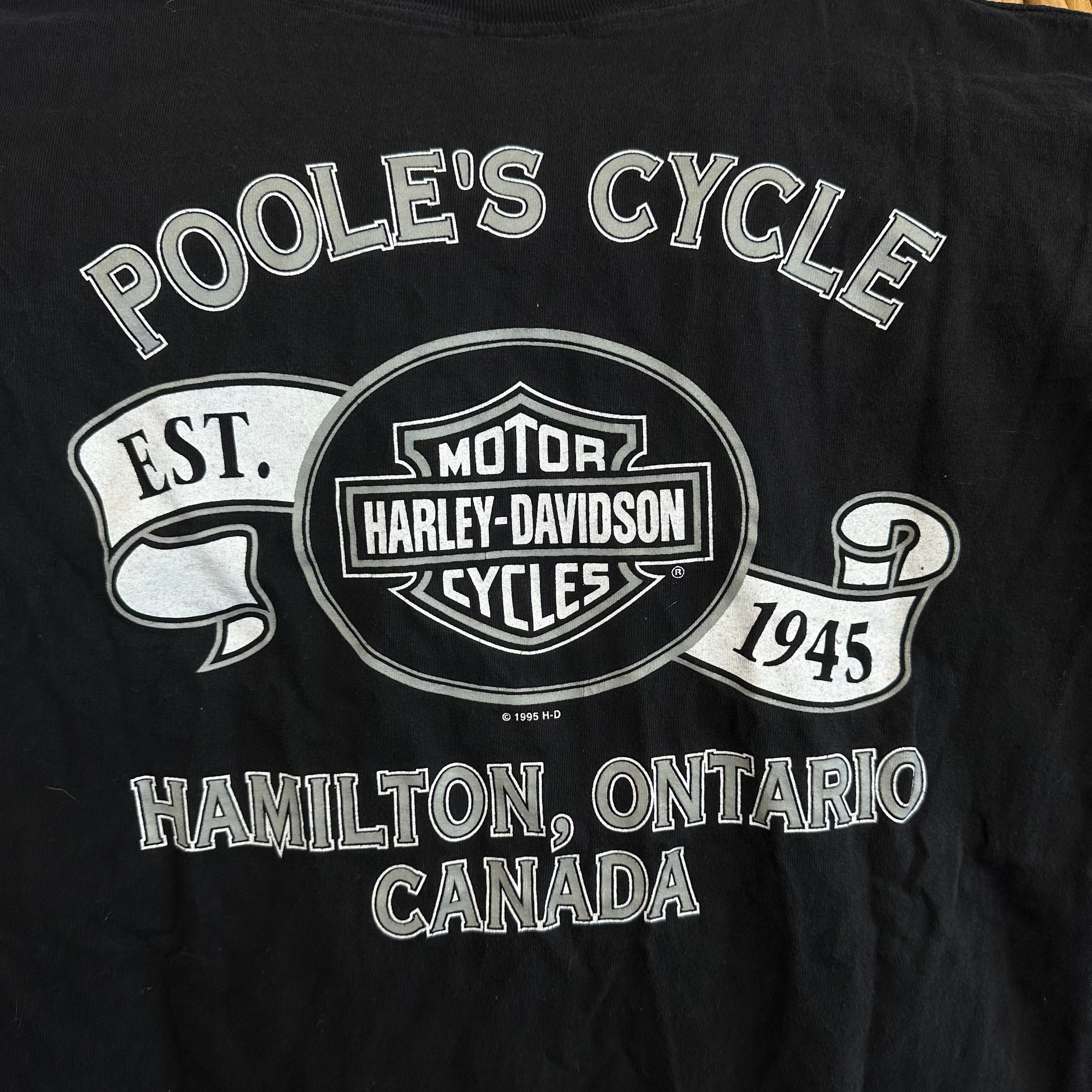 Harley Davidson Three Wolves Howling Hamilton, Ontario, Canada T-Shirt