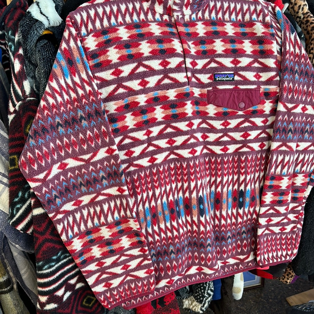 Patagonia Reds and Teal Pattern Fleece