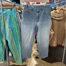 Load image into Gallery viewer, Lee Gray Riveted Jean Pants
