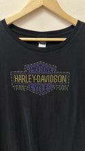 Load image into Gallery viewer, Harley Davidson Mardi Gras Femme T-Shirt
