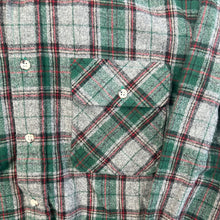 Load image into Gallery viewer, Menshop Wool Plaid Button Up
