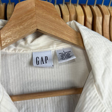Load image into Gallery viewer, Gap Femme Button Up
