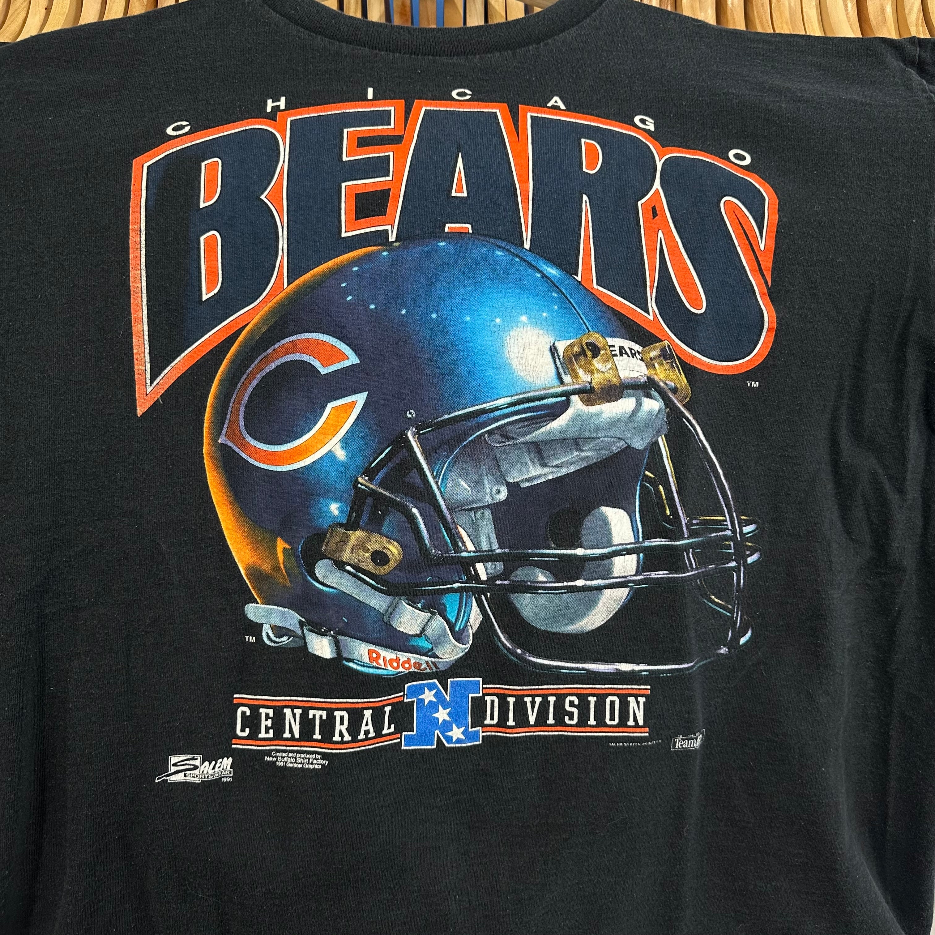 Chicago Bears Salem Helmet T-Shirt