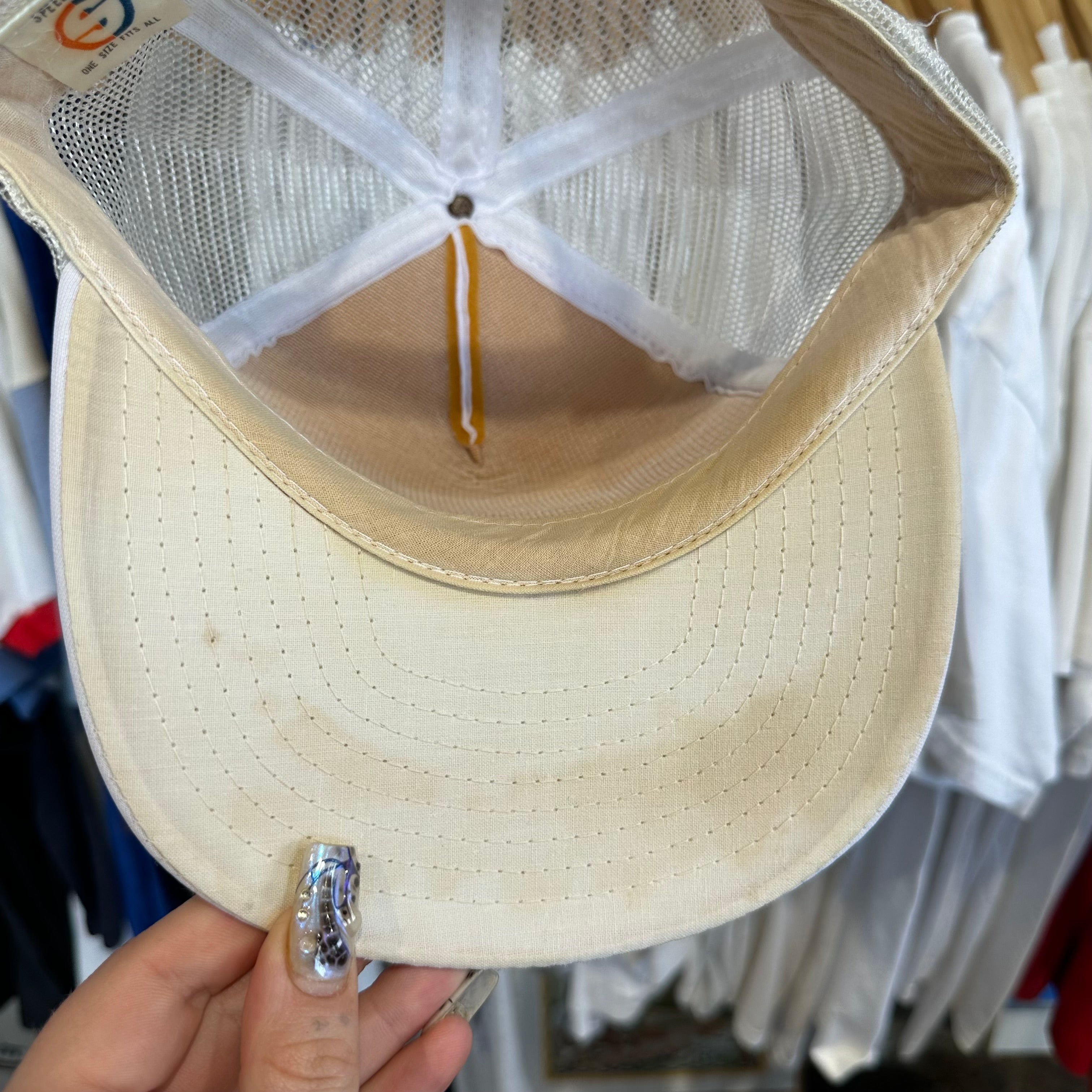 D.A.M.M. White Hat