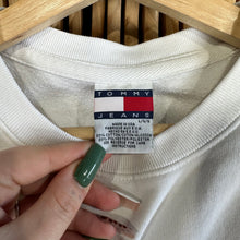Load image into Gallery viewer, Tommy Jeans Crewneck Sweatshirt
