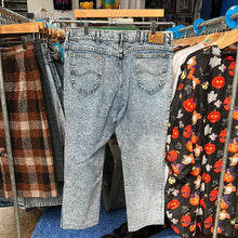 Load image into Gallery viewer, Lee Stonewashed Jean Pants
