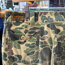 Load image into Gallery viewer, Saf-T-bak Duck Camo Utility Pants
