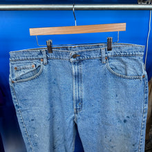 Load image into Gallery viewer, Levi’s 505 Splatter Denim Pants
