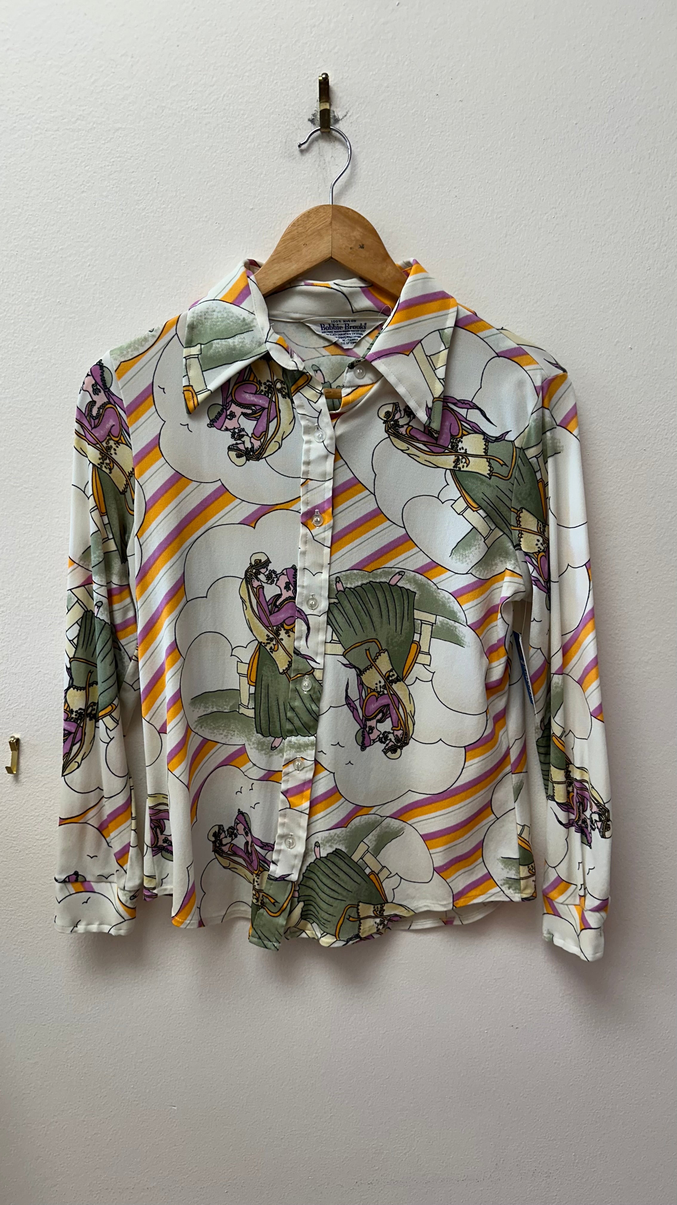 Bobbie Brooks Femme Motherly Button-Up