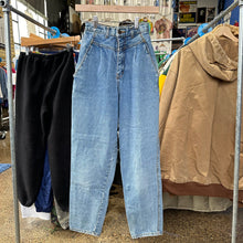 Load image into Gallery viewer, Sync Union Bay High Wasted Jean Pants
