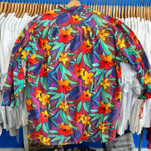 Load image into Gallery viewer, Bill Blass Floral Pattern 3/4 Sleeve Button Up
