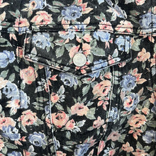 Load image into Gallery viewer, Floral Pattern Cropped Jean Jacket
