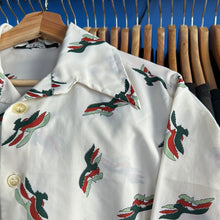 Load image into Gallery viewer, Seagulls Button Up
