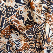 Load image into Gallery viewer, Sostanza Patterned Button Up
