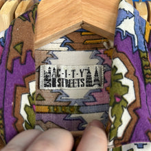 Load image into Gallery viewer, Pattern Paisley Button Up
