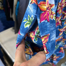 Load image into Gallery viewer, Floral Island Cotton Shorts
