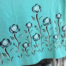 Load image into Gallery viewer, Weavers Girl Flower Print T-Shirt
