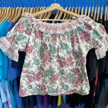 Load image into Gallery viewer, Floral Peasant Femme Top
