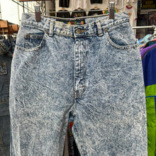 Load image into Gallery viewer, Sasson Acid Wash Bow Pants
