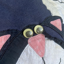 Load image into Gallery viewer, Cats Appliqué Crewneck

