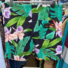 Load image into Gallery viewer, Floral &amp; Palms Cotton Shorts
