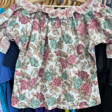 Load image into Gallery viewer, Floral Peasant Femme Top
