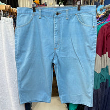 Load image into Gallery viewer, Maverick light wash Jean Shorts
